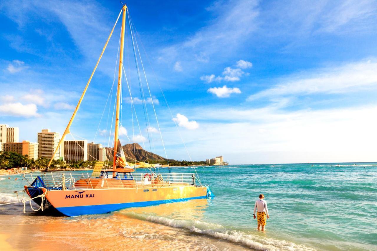 Steps To Waikiki Beach! Newly Renovated With 75" Tv Honolulu Exterior photo